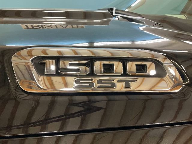 New 2025 RAM 1500 Laramie w/ Advanced Safety Group II image 7