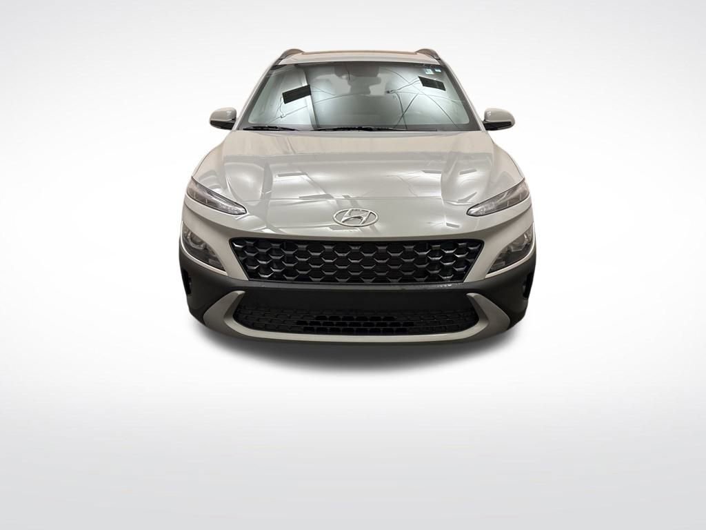 Certified 2022 Hyundai Kona SEL w/ Convenience Package image 2