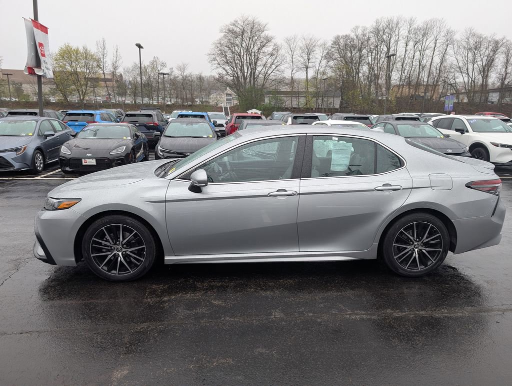 Certified 2023 Toyota Camry SE AWD/4WD image 3