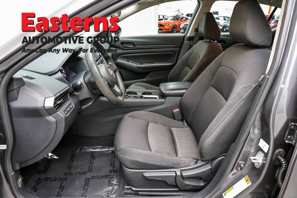 Used 2023 Nissan Altima 2.5 S FWD image 13