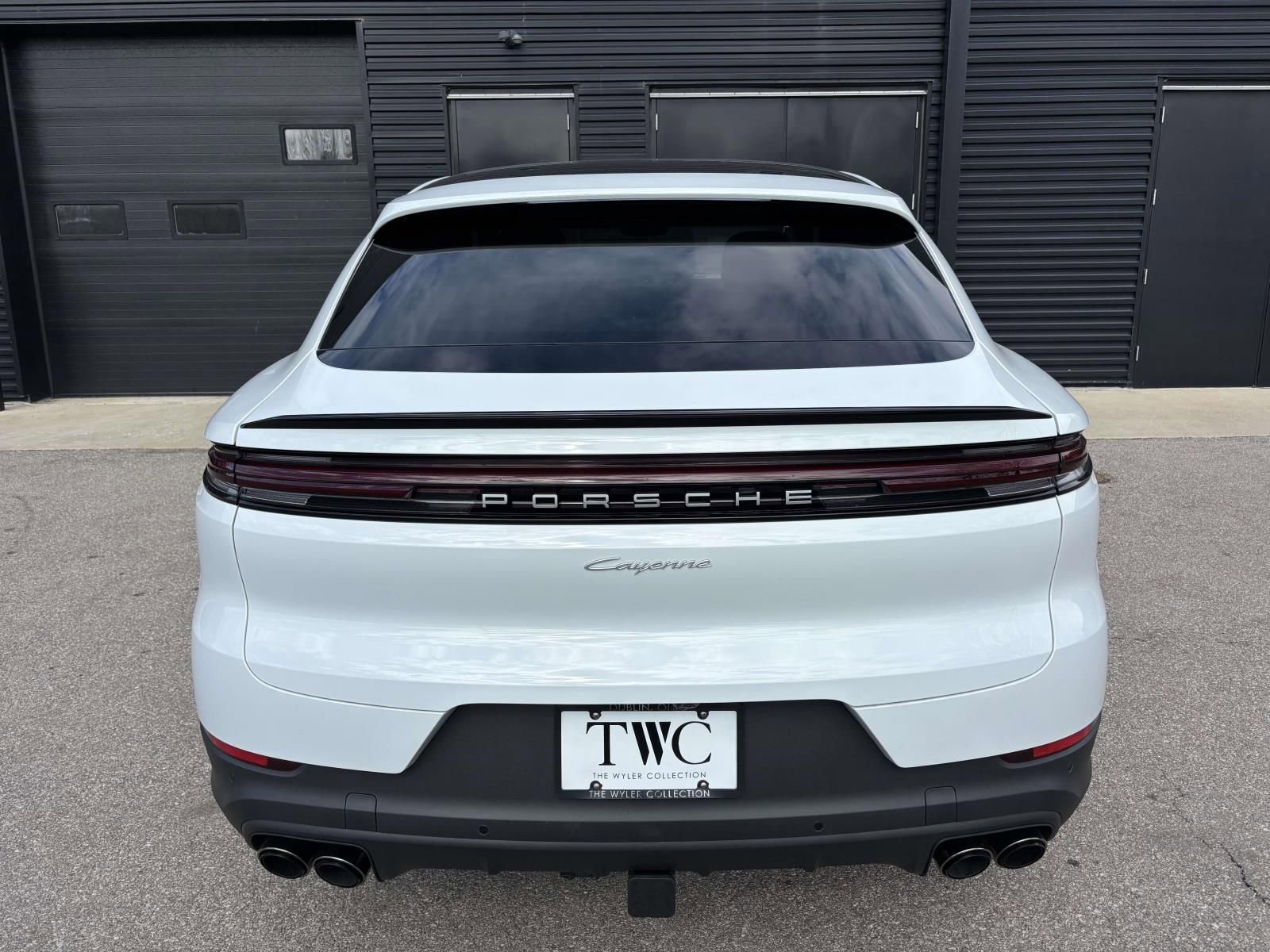 New 2026 Porsche Cayenne Coupe image 9