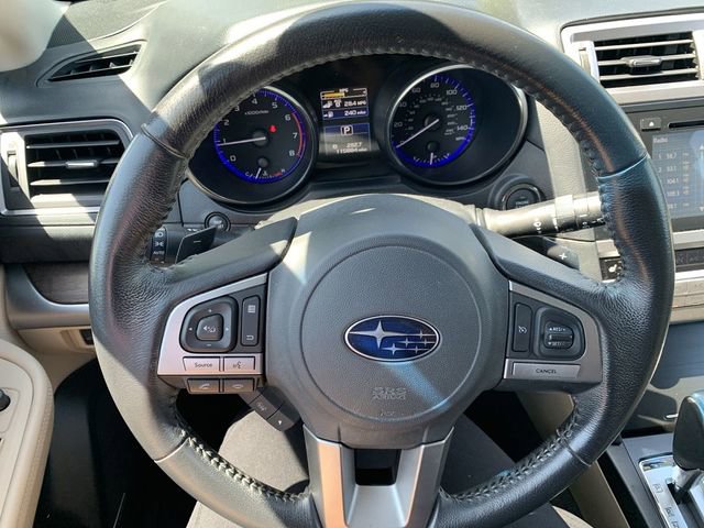 Used 2016 Subaru Outback 2.5i Limited AWD/4WD image 19