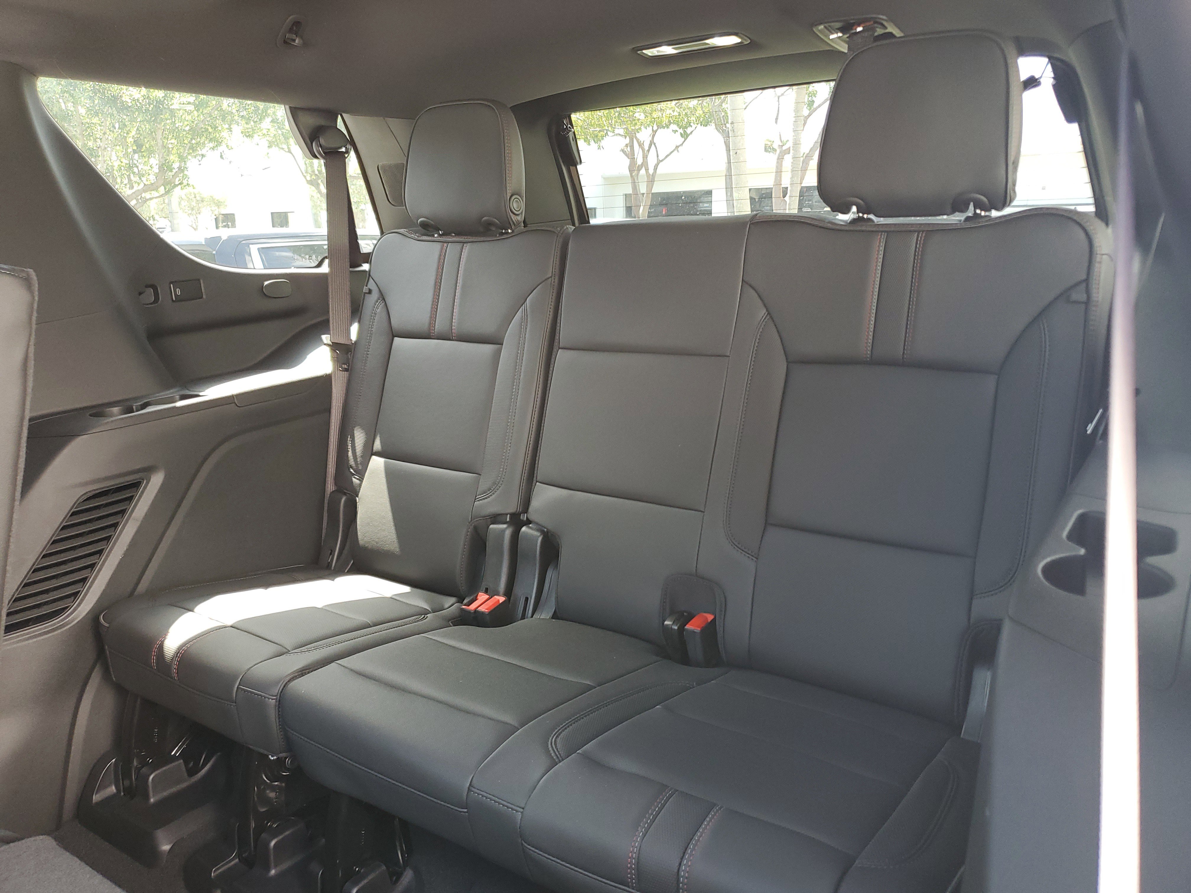Used 2024 Chevrolet Tahoe RST RWD image 11