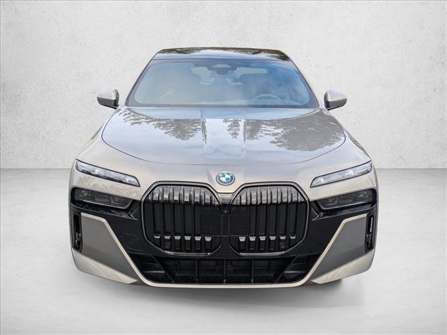 New 2026 BMW 750e xDrive w/ Executive Package image 5