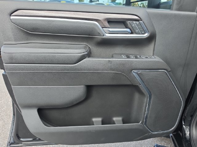 Used 2024 Chevrolet Silverado 2500 LTZ AWD/4WD image 17