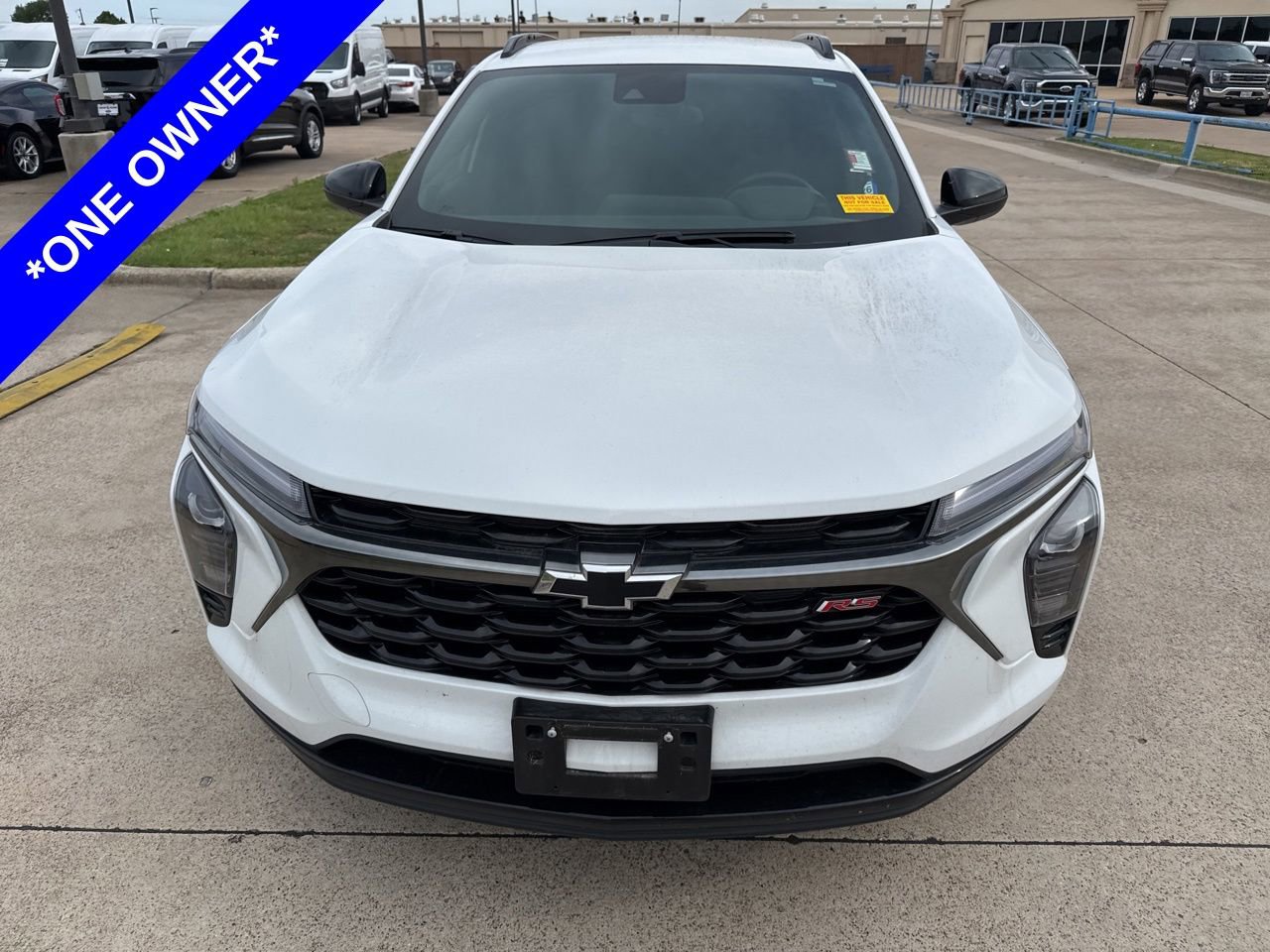 Used 2025 Chevrolet Trax RS image 2