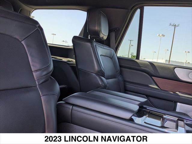 Used 2023 Lincoln Navigator Reserve image 26