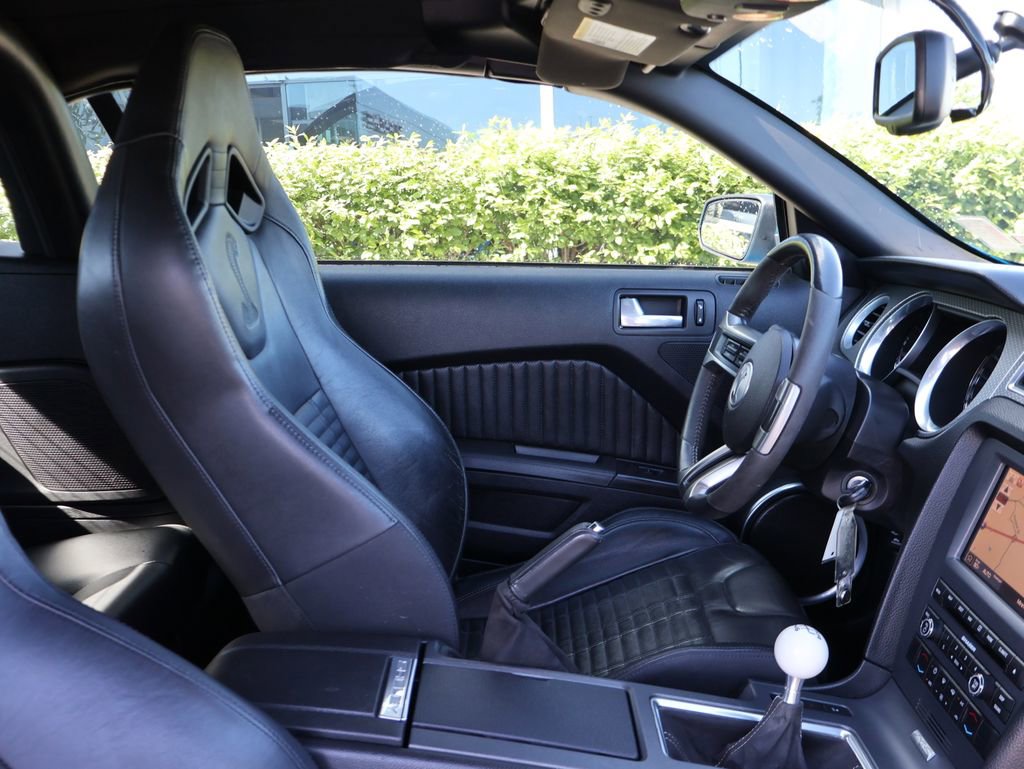 Used 2012 Ford Mustang Shelby GT500 w/ SVT Performance Pkg RWD image 15
