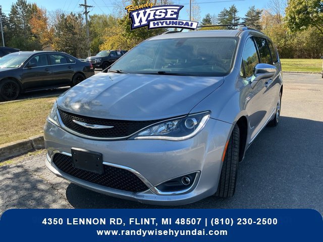 Used 2018 Chrysler Pacifica Limited FWD image 4