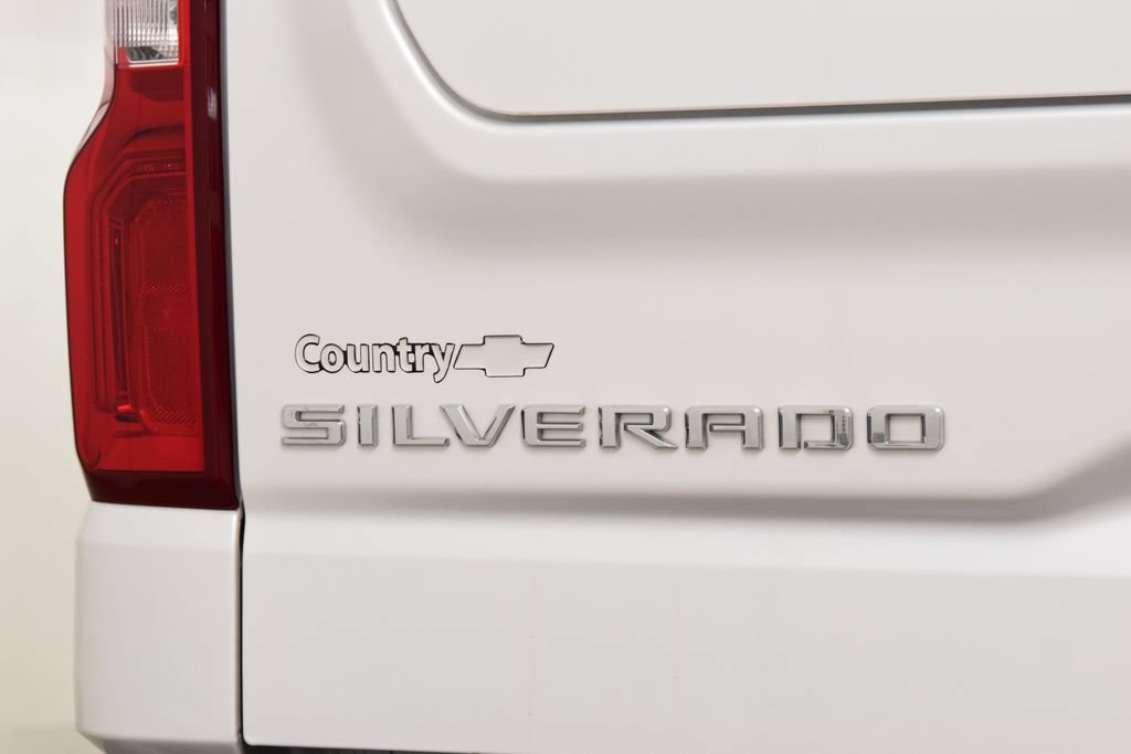 Used 2024 Chevrolet Silverado 1500 High Country AWD/4WD image 23