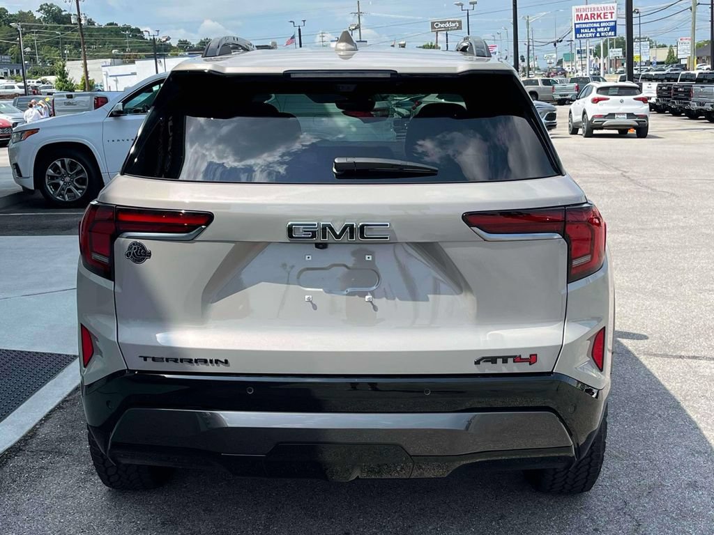 New 2026 GMC Terrain AT4 AWD/4WD image 4