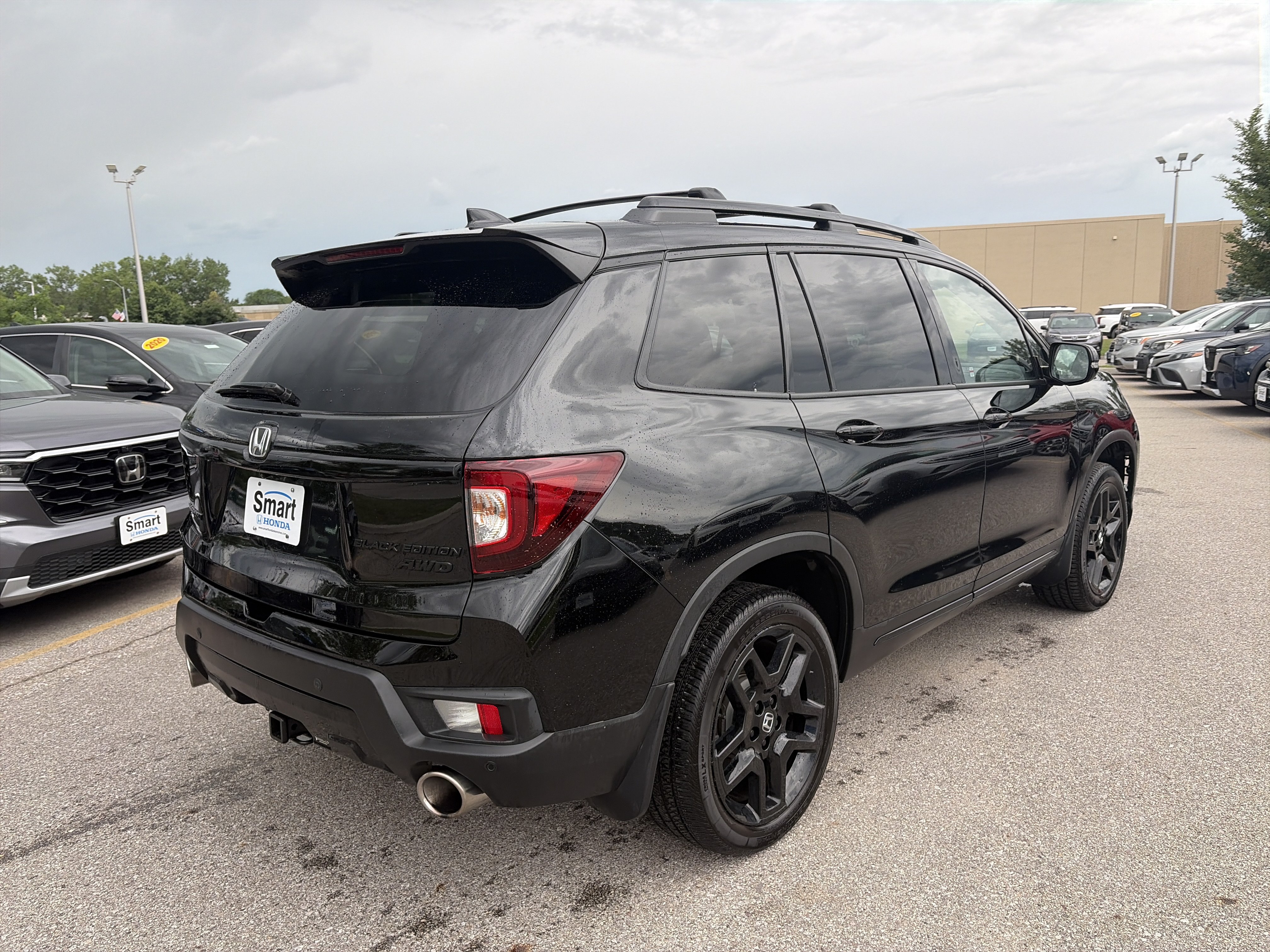 Certified 2024 Honda Passport Black Edition image 8