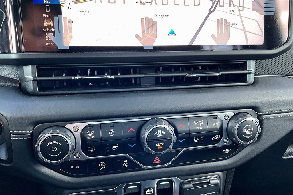 New 2025 Jeep Wrangler Unlimited Rubicon w/ Convenience Group image 26