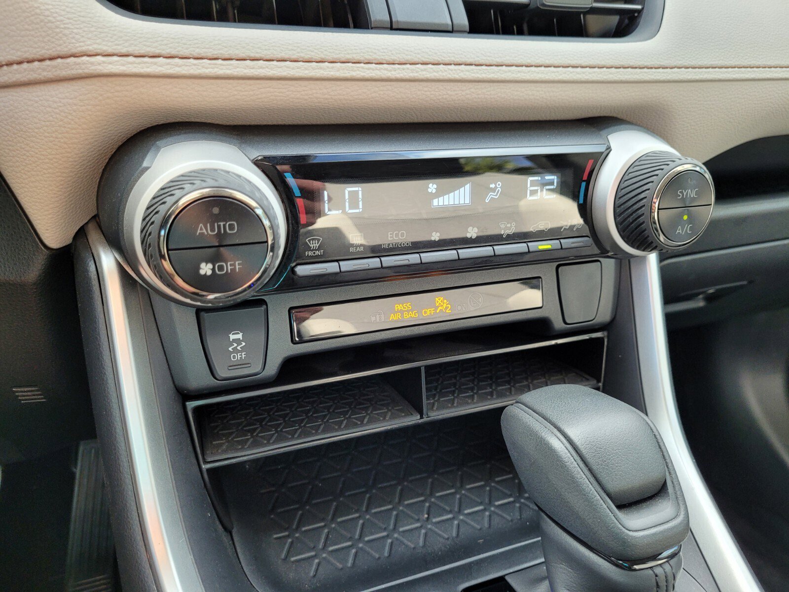 Certified 2023 Toyota RAV4 XLE image 29