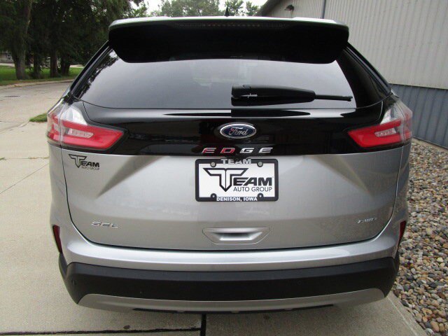 Used 2024 Ford Edge SEL image 6