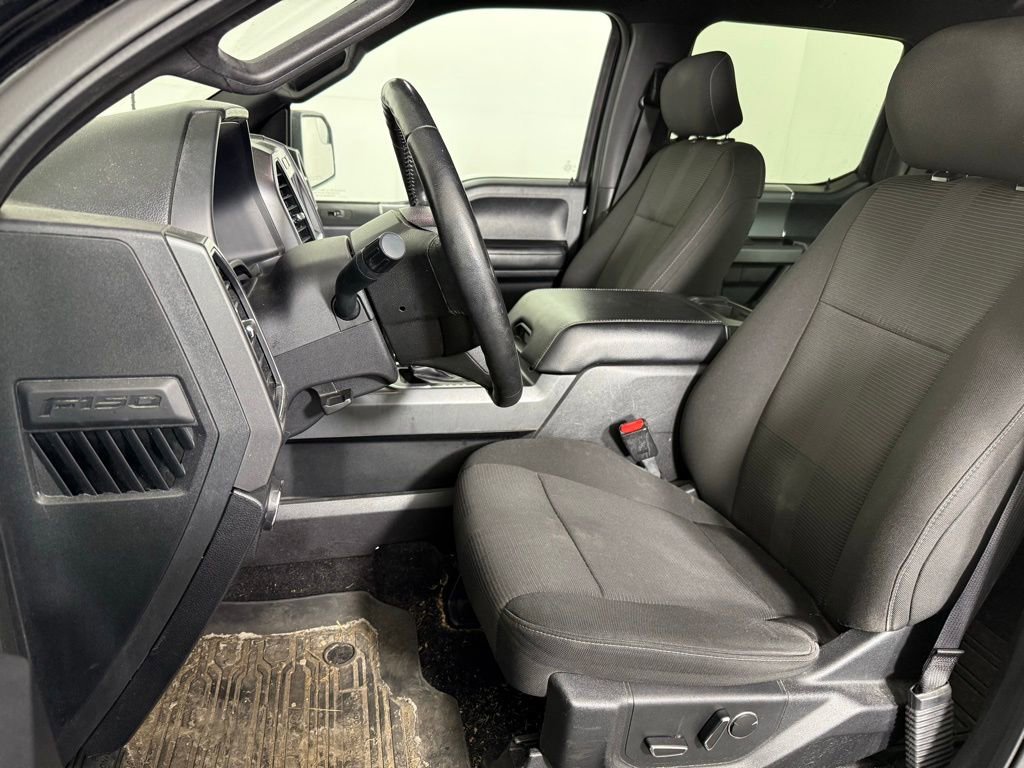 Used 2017 Ford F150 XLT w/ Equipment Group 302A Luxury image 5