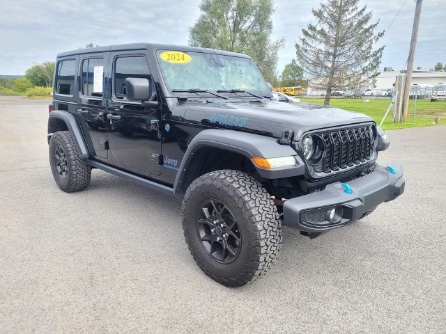 Used 2024 Jeep Wrangler Unlimited AWD/4WD image 4