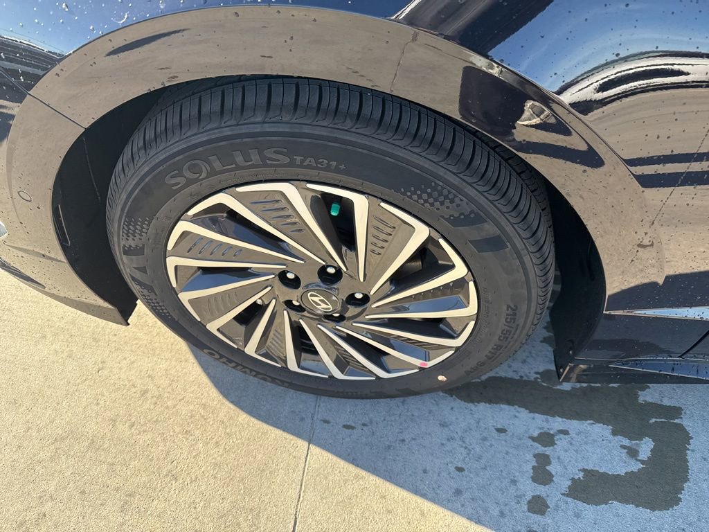 New 2026 Hyundai Sonata Limited image 12