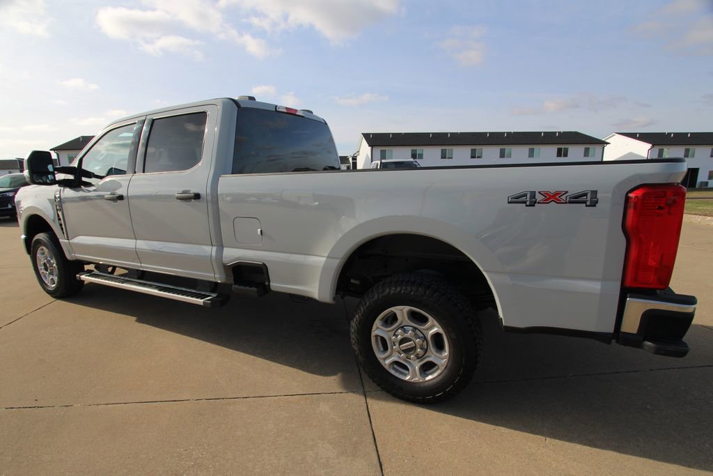 Used 2025 Ford F250 XLT image 13
