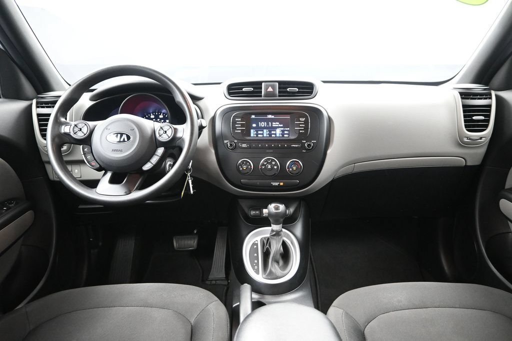 Used 2017 Kia Soul FWD image 26