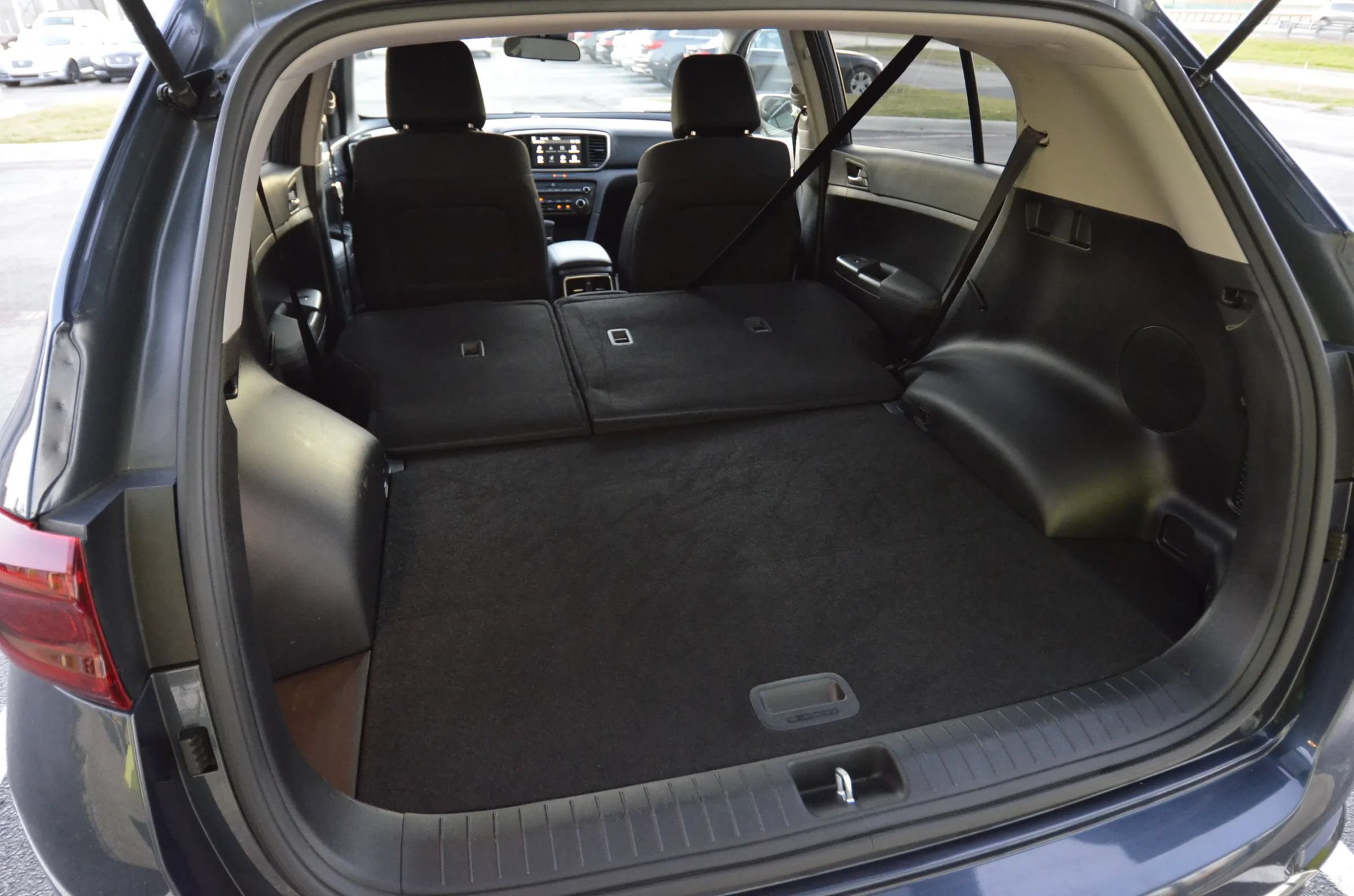 Used 2020 Kia Sportage LX AWD/4WD image 16