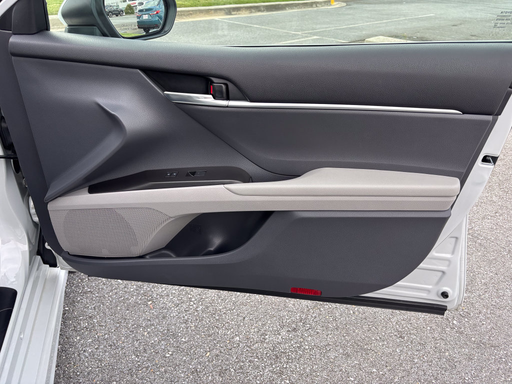 Used 2024 Toyota Camry SE FWD image 34