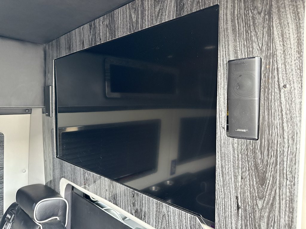 Used 2016 Mercedes-Benz Sprinter 3500 image 39