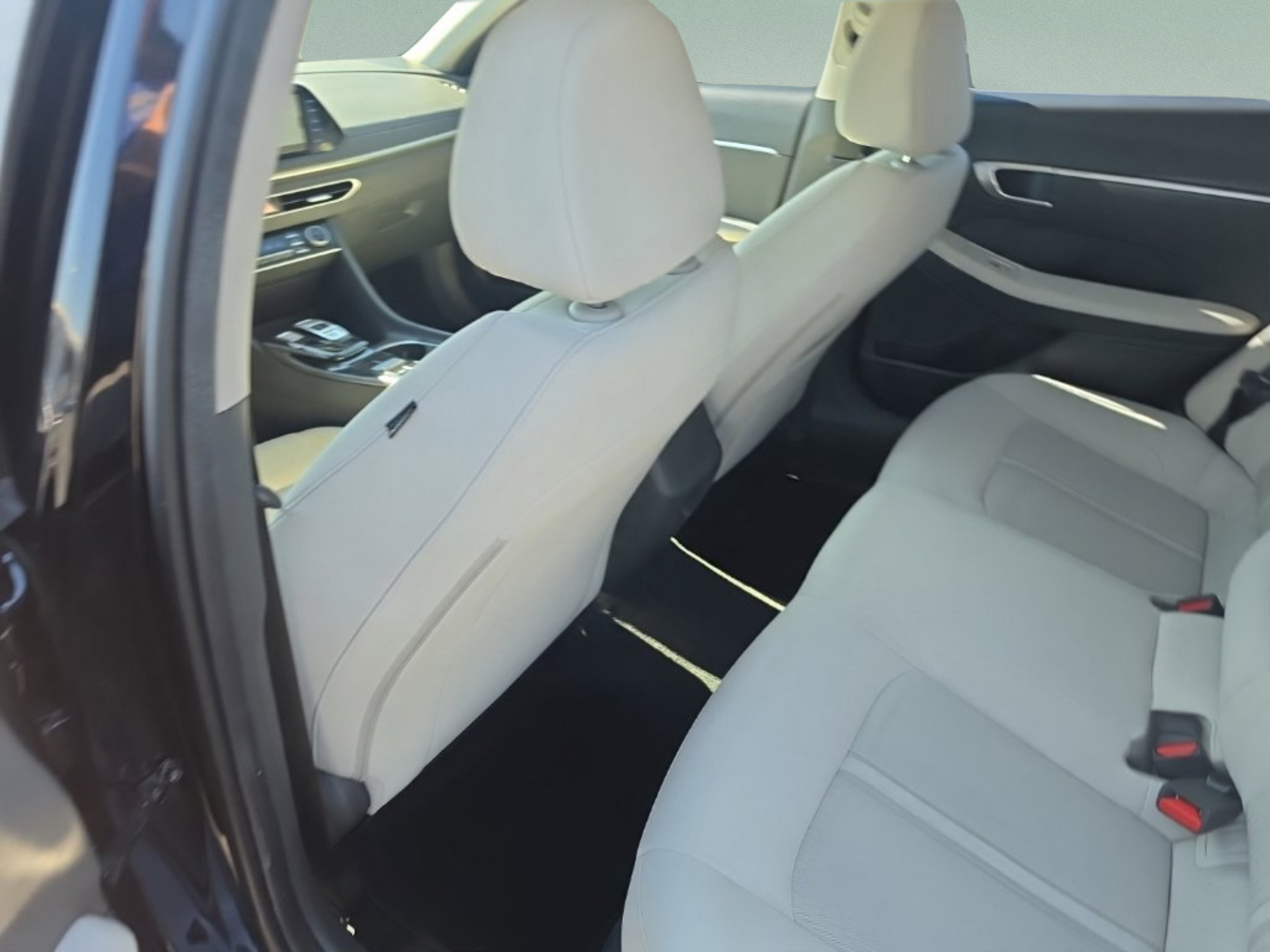 Used 2023 Hyundai Sonata SEL w/ Preferred Accessory Package FWD image 18
