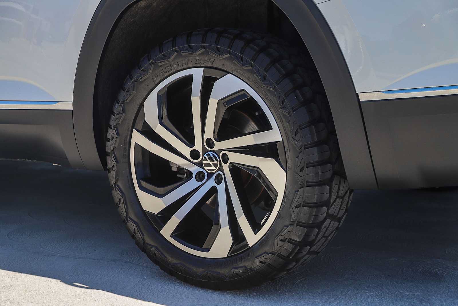 Used 2021 Volkswagen Atlas SEL Premium AWD/4WD image 12