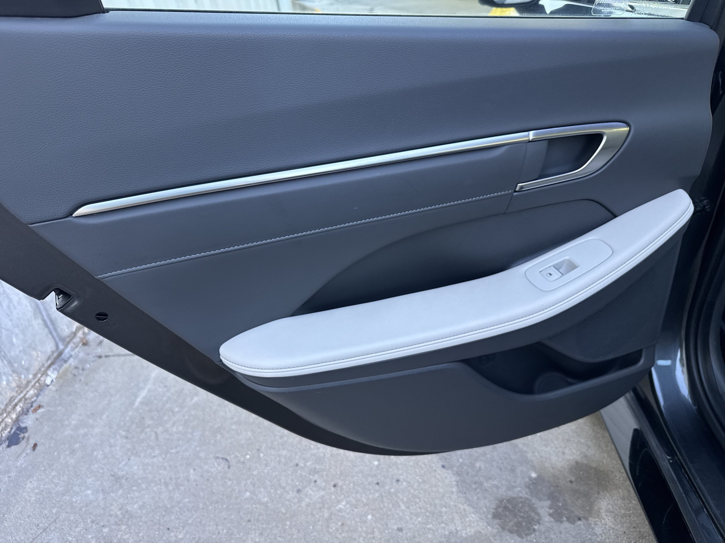 Used 2023 Hyundai Sonata Limited FWD image 12