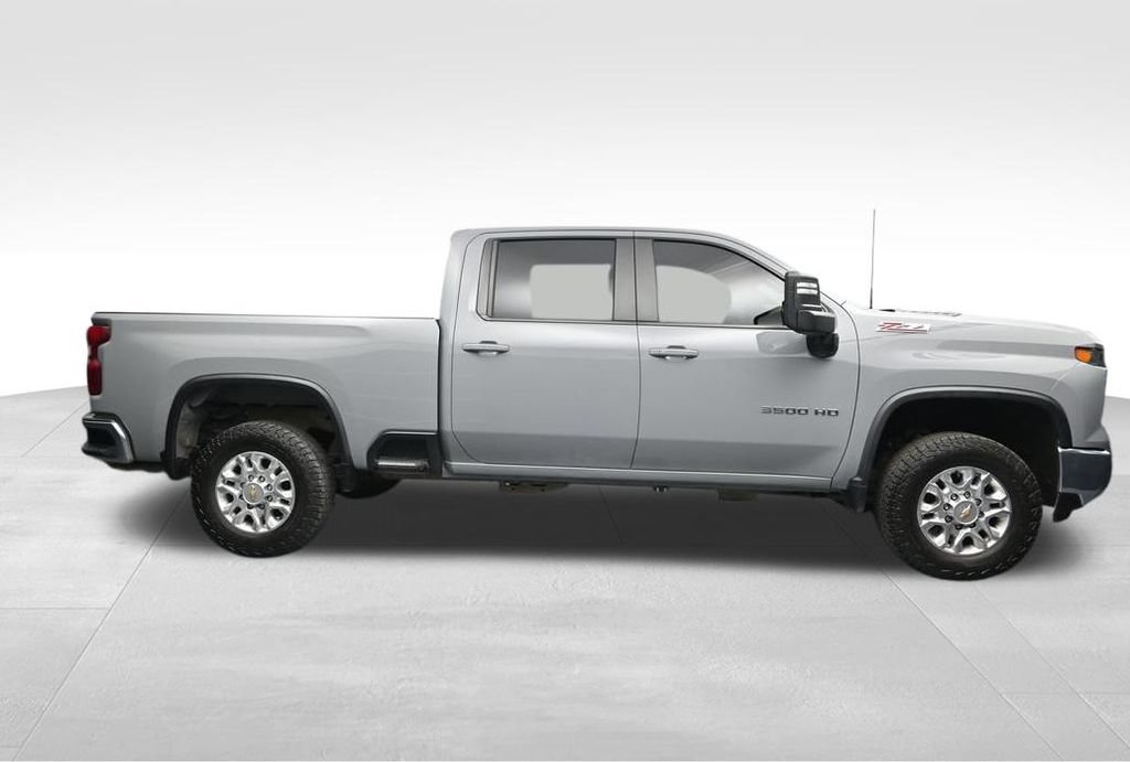 Used 2024 Chevrolet Silverado 3500 LT w/ Safety Package AWD/4WD image 6
