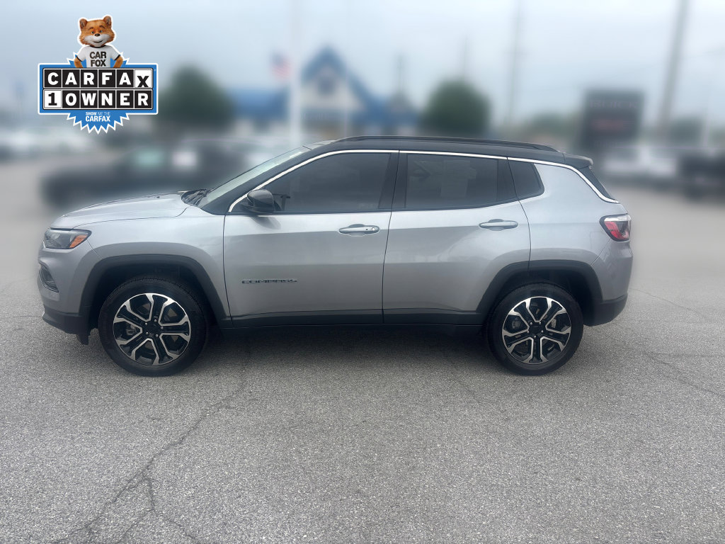Used 2023 Jeep Compass Limited w/ Sun and Sound Group AWD/4WD image 2