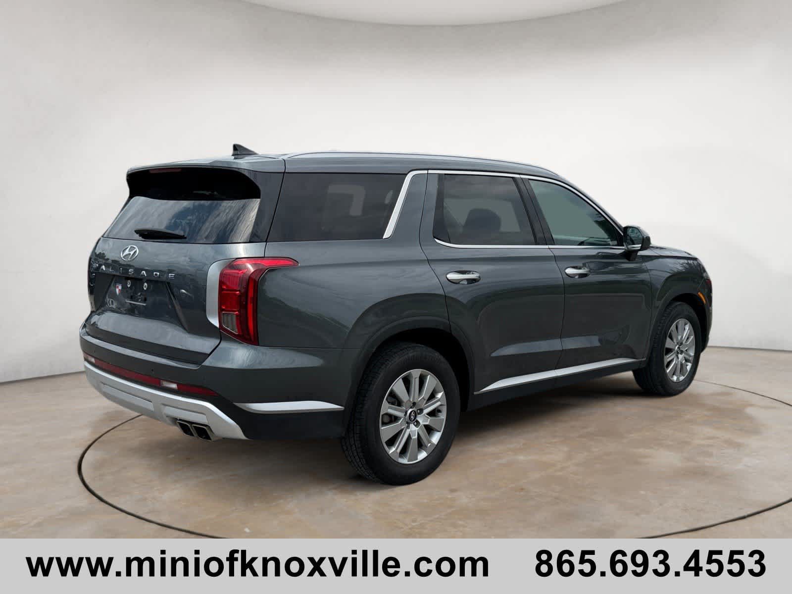 Used 2025 Hyundai Palisade SEL FWD image 3