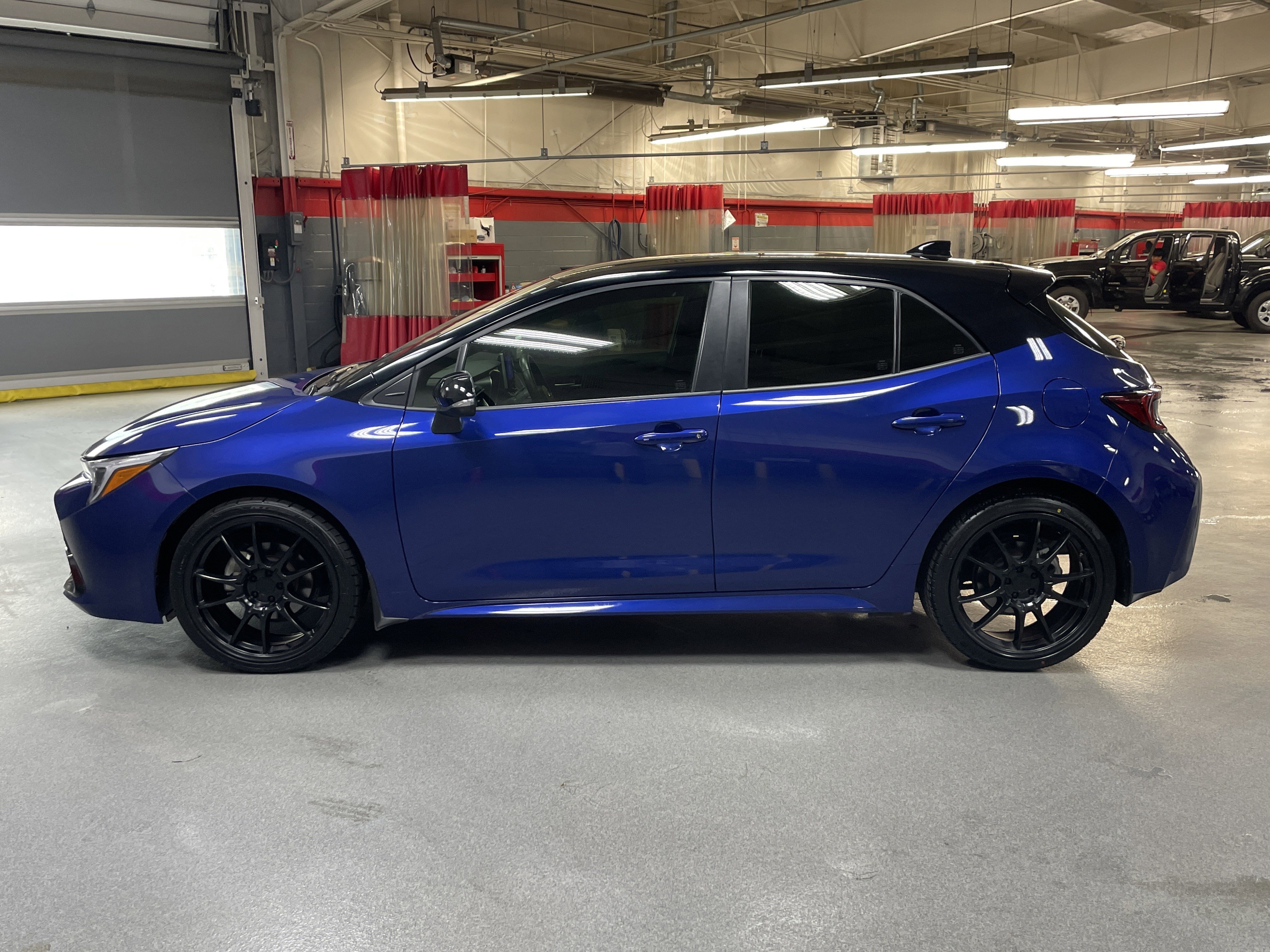 Used 2024 Toyota Corolla SE FWD image 6