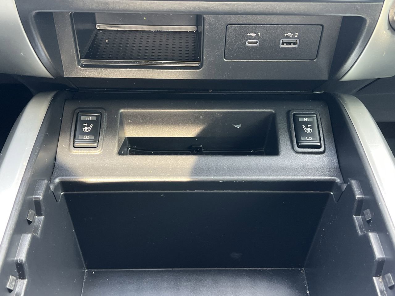 Used 2021 Nissan Titan SV w/ SV Convenience Package image 10