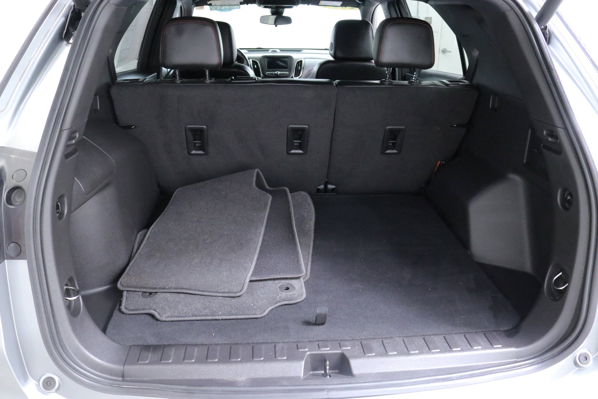Used 2024 Chevrolet Equinox RS image 28