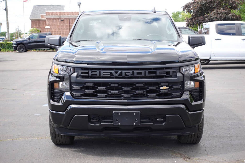 Used 2023 Chevrolet Silverado 1500 Custom AWD/4WD image 6