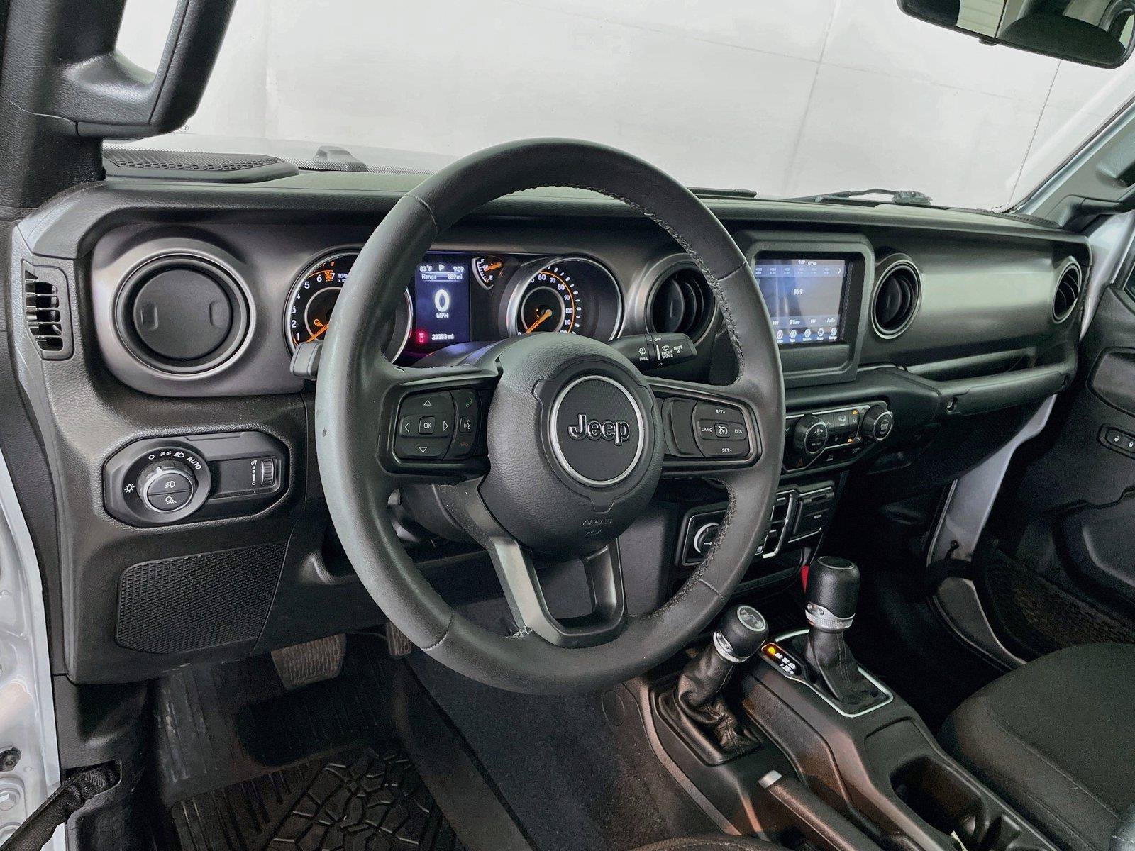 Used 2023 Jeep Gladiator Sport AWD/4WD image 13