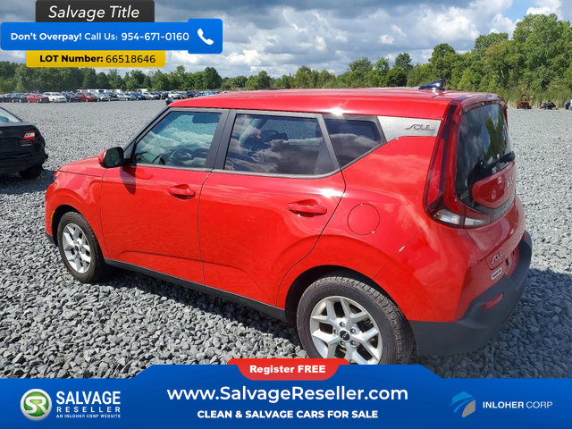 Used 2022 Kia Soul LX w/ Technology Package FWD image 3