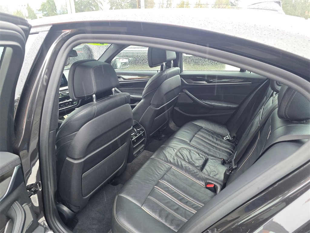 Used 2020 BMW M550i xDrive image 20