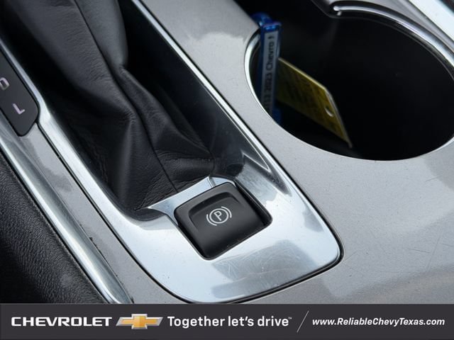 Used 2023 Chevrolet Malibu LT FWD image 19