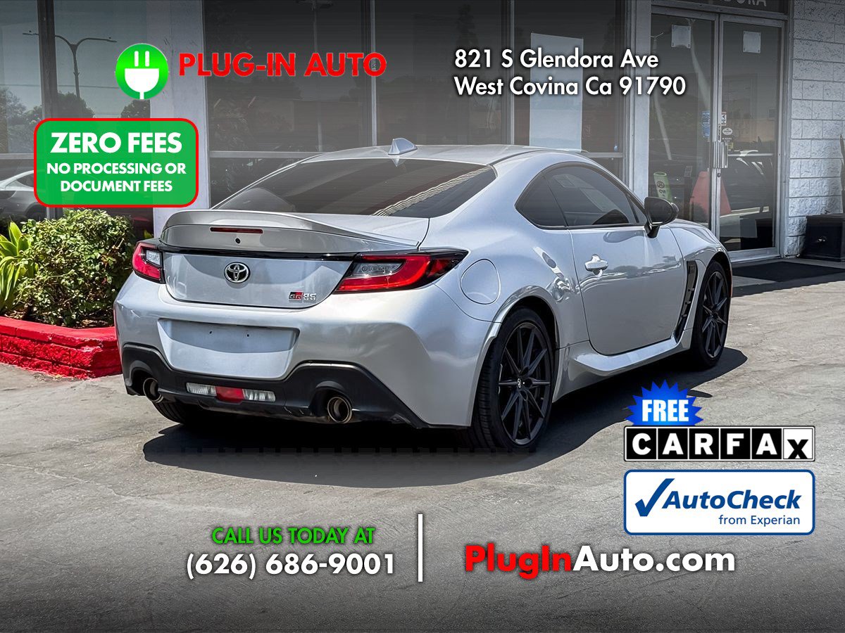 Used 2023 Toyota GR86 Premium RWD image 4
