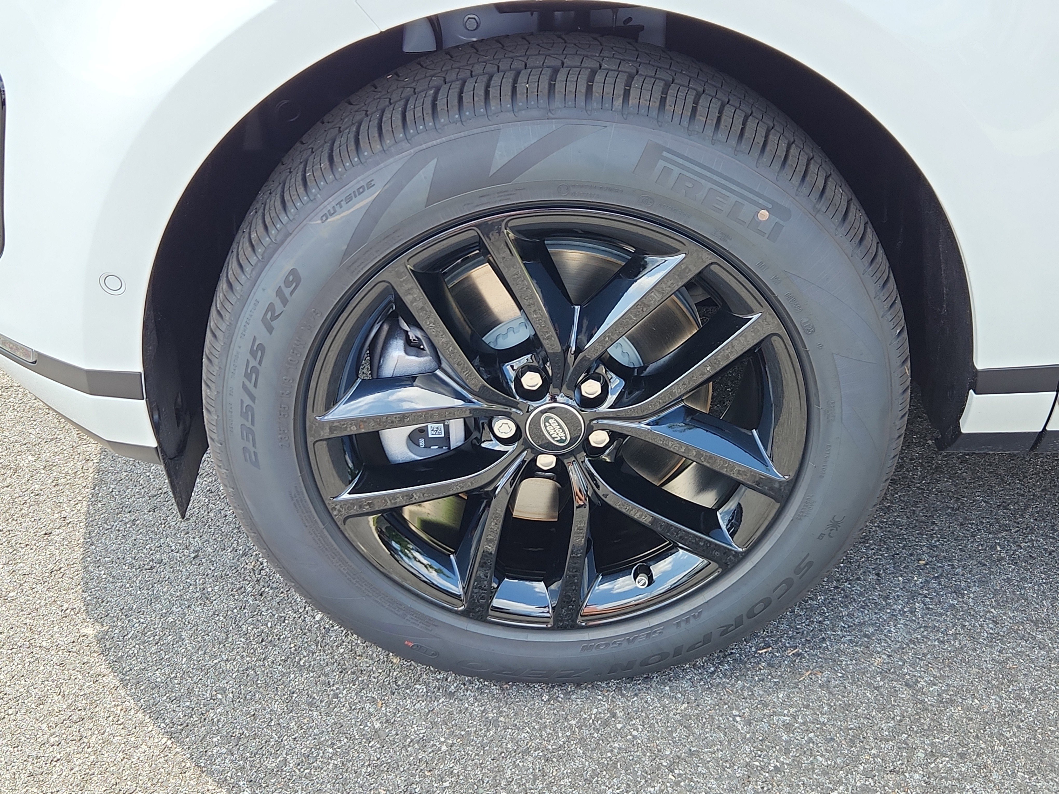 Used 2026 Land Rover Range Rover Evoque S image 9