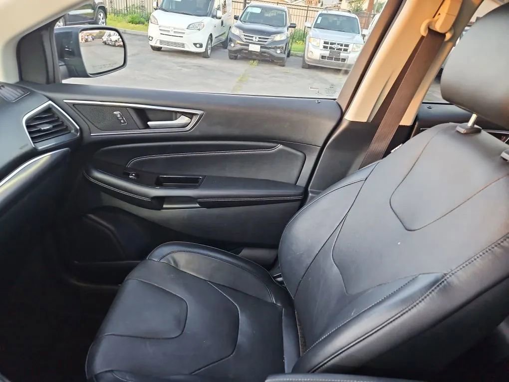 Used 2015 Ford Edge Titanium w/ Equipment Group 302A image 31