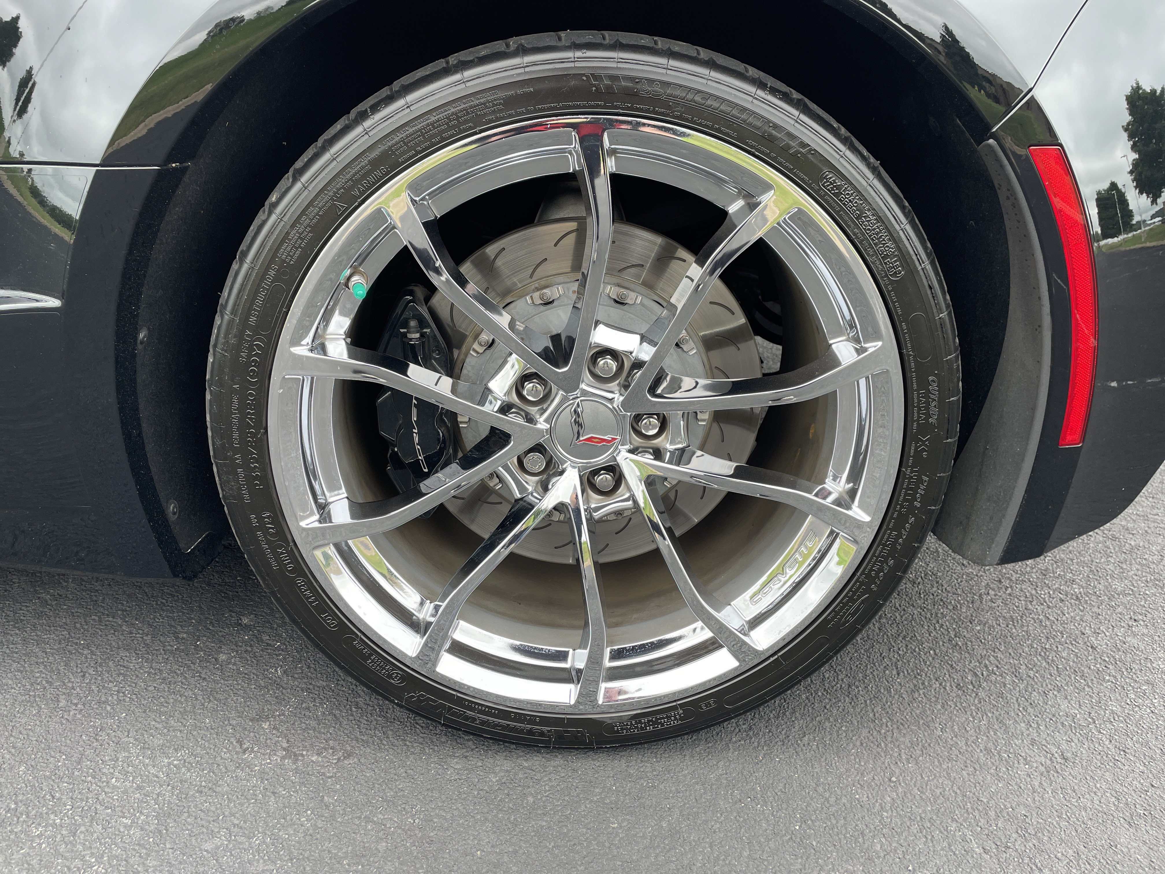 Used 2019 Chevrolet Corvette Grand Sport RWD image 25