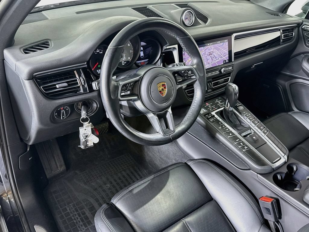 Certified 2021 Porsche Macan S AWD/4WD image 4