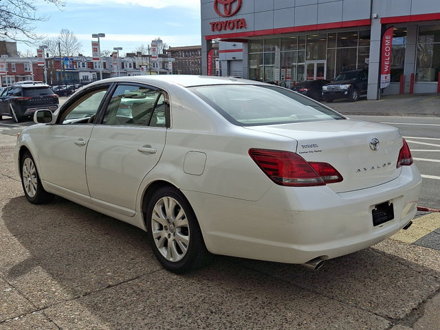 Used 2009 Toyota Avalon XLS image 4