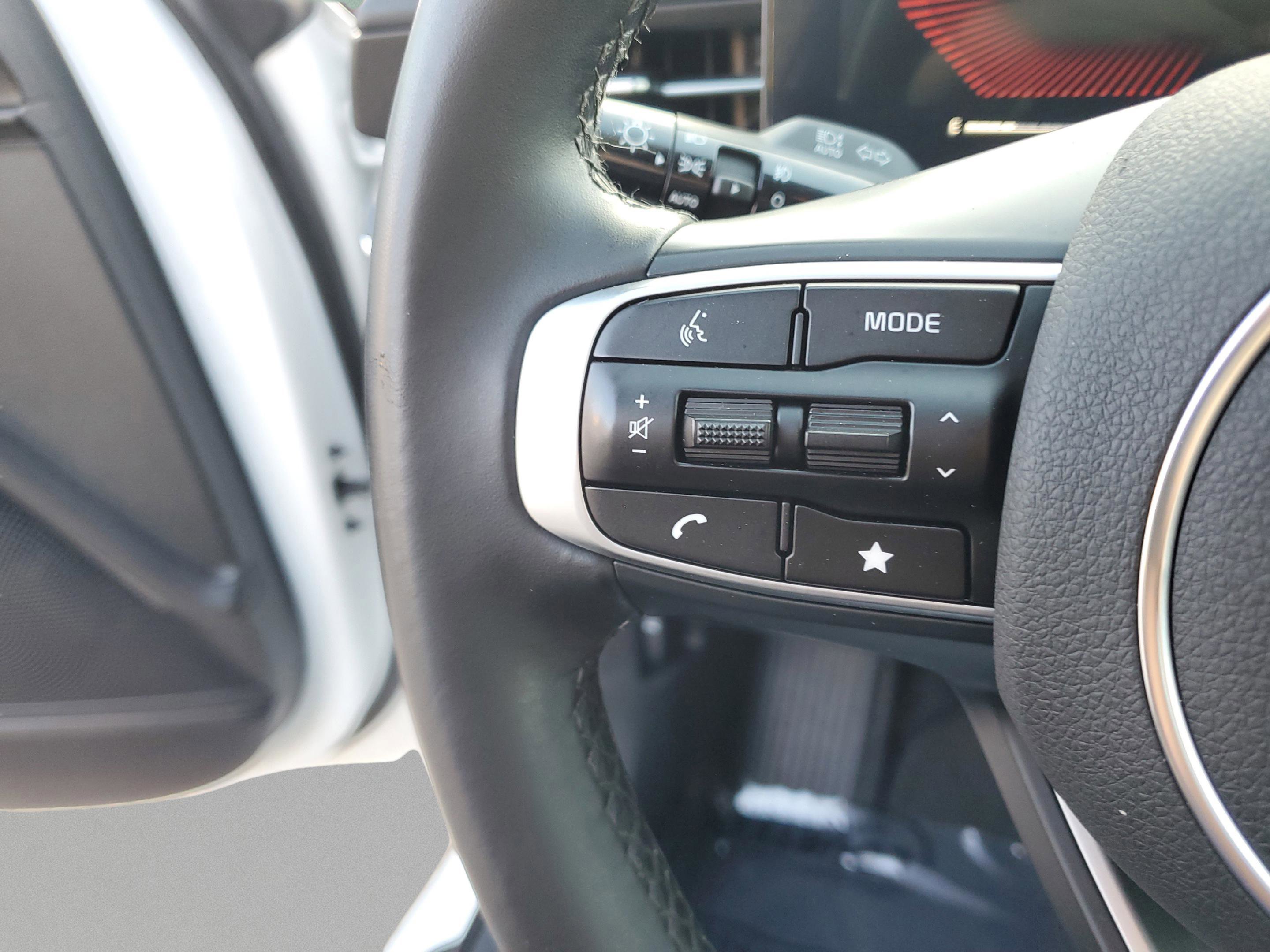 Certified 2025 Kia K5 GT-Line image 30