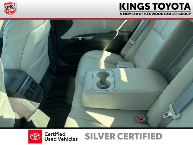 Used 2018 Toyota Avalon XLE Plus w/ Protection Package FWD image 11