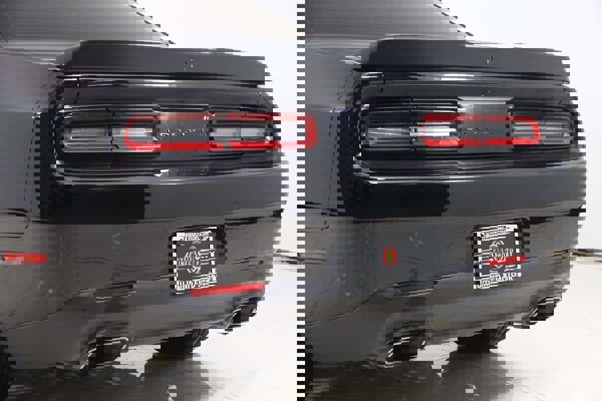 Used 2022 Dodge Challenger R/T w/ Blacktop Package image 26